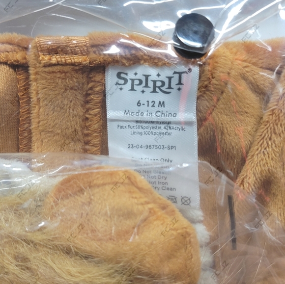 Spirit Halloween - Lion Cub Halloween Costume With Bib, Infant 6-12M, Pre-Owned - Picture 3 of 6